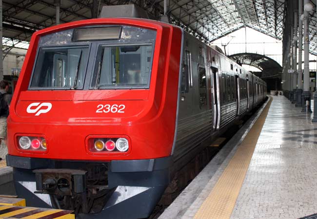 Le train pour Sintra gare du Rossio